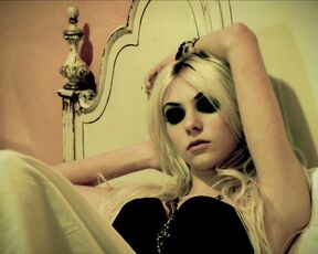 The Pretty Reckless - Make Me Wanna Die