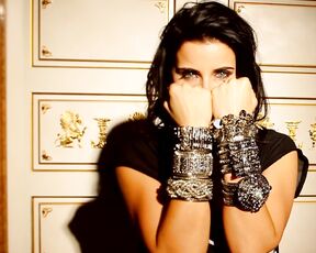 Nelly Furtado - Fuerte