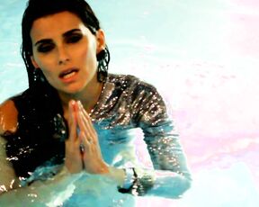 Nelly Furtado - Fuerte