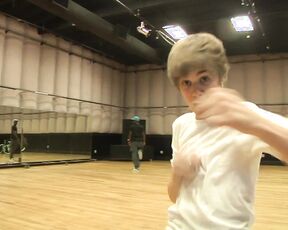 Justin Bieber - Love Me