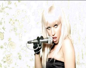 Lady Gaga feat. Colby O'Donis - Just Dance
