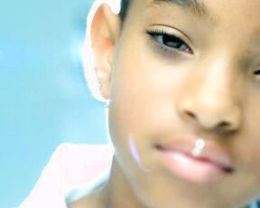 Willow Smith - Whip My Hair