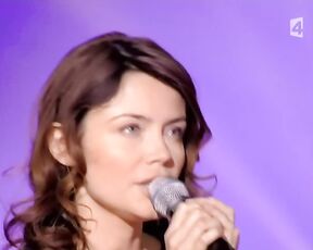 Moby feat. Nouvelle Vague - Just Can't Get Enough
