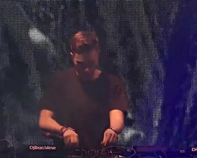 Nicky Romero premieres Linkin Park Remix at Ultra Miami