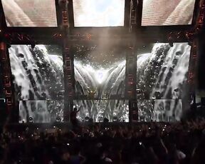 Nicky Romero premieres Linkin Park Remix at Ultra Miami